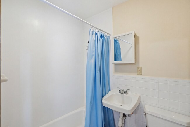 Photo - 1464 Tremont St Unit 1