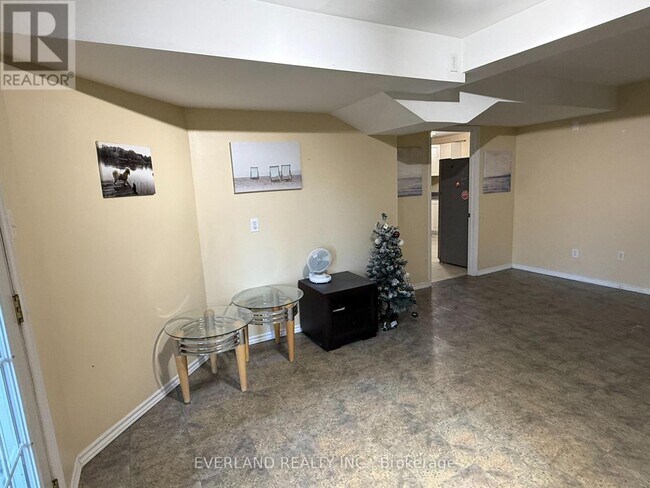 Photo - 156 Bristol Rd