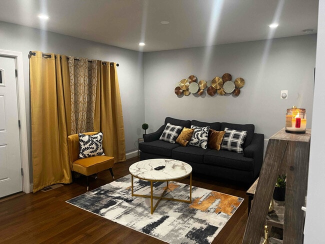 Photo - 2556 Main St Apartamento Unidad 2 BR, 1 Bath