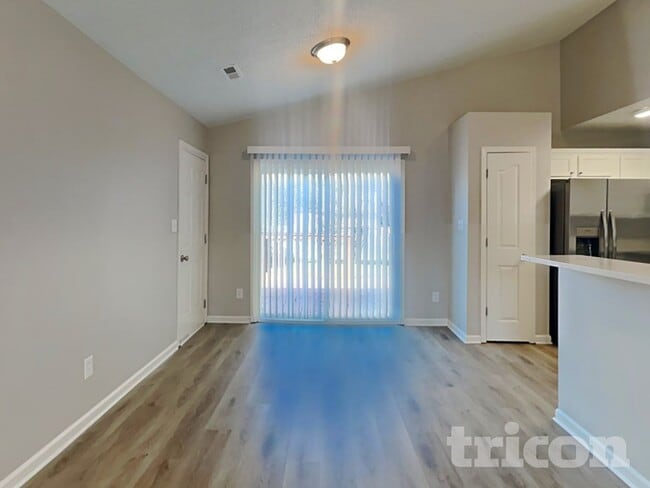 Photo - 15228 Pangborn Pl