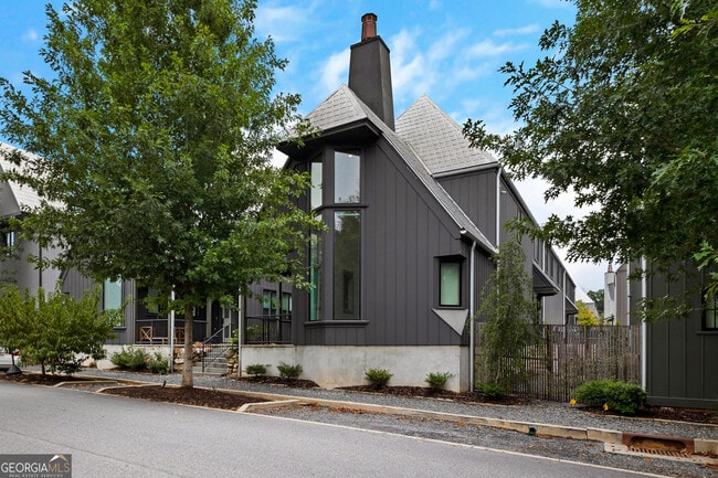 Photo - 120 Central Ave Townhome
