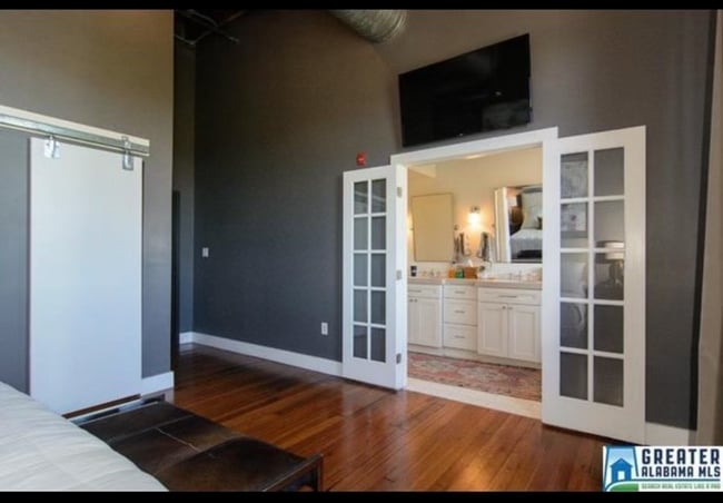Photo - BIRMINGHAM DOWNTOWN CONDO FOR LEASE