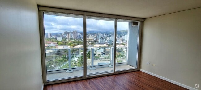 Building Photo - MOANA PACIFIC 2 BEDROOM! NEW WOOD FLOORS! Rental