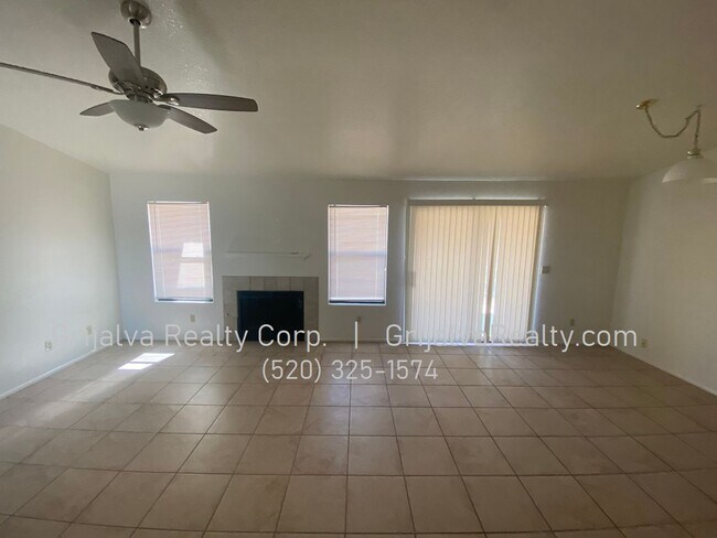 Photo - 3 Bed, 2 Bath House for Rent in Rita Ranch...