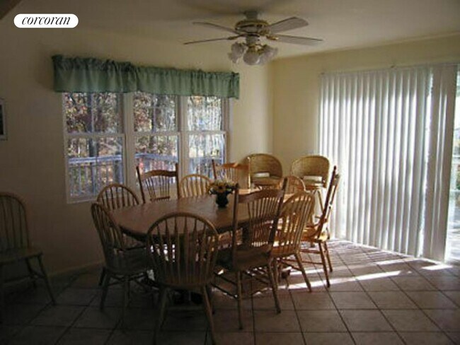 Photo - 43A Old Riverhead Rd E