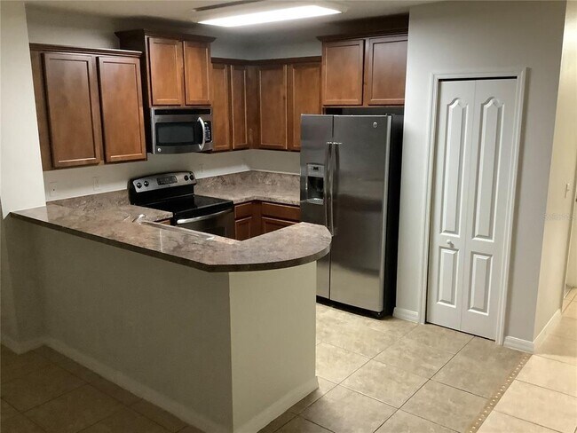 Photo - 1819 Covent Garden Ln