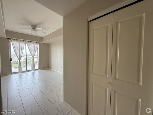 Building Photo - 8255 S Las Vegas Blvd Unit 1520 Rental