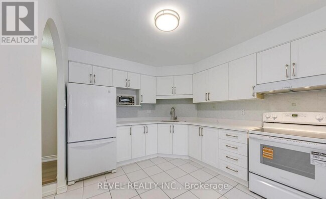 Photo - 2035 South Millway