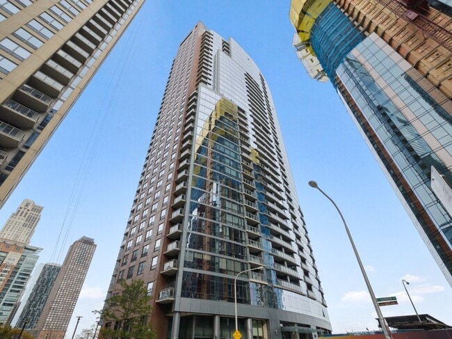 Building Photo - 450 E Waterside Dr Unit 1102