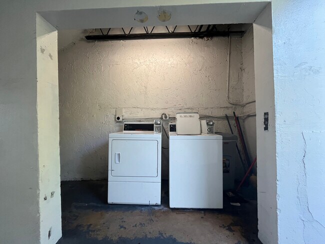 Photo - 1610 N 25th St Unidad 9