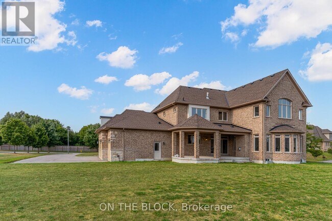 Photo - 24 Whitewood Dr