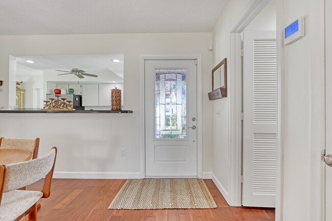 Photo - 6598 Eastpointe Pines St