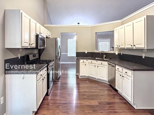 Photo - 1535 Heatherton Rd