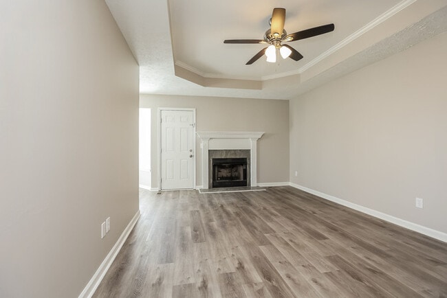 Photo - 3-Bedroom Home with Deck in La Vergne