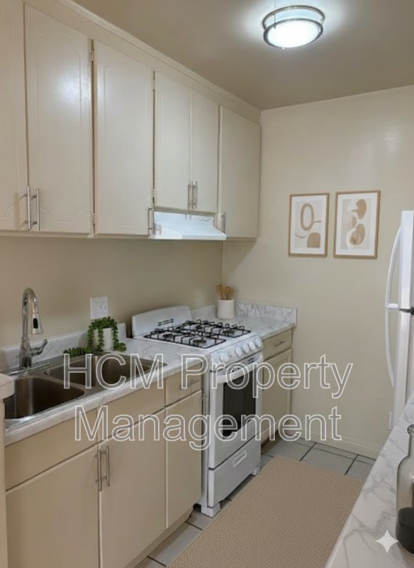 Photo - 1811 7th St Unit 1