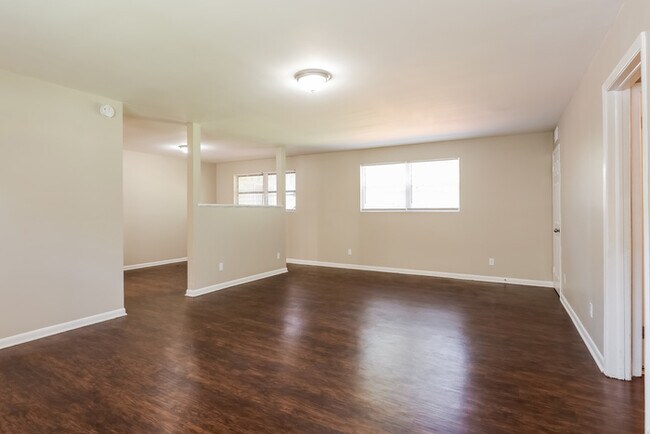 Photo - 4022 Rodby Dr House