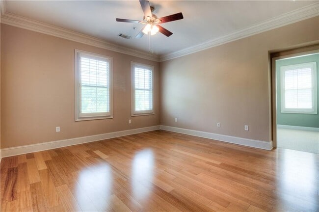 Photo - 3621 Vinings Slope SE Unit 1530