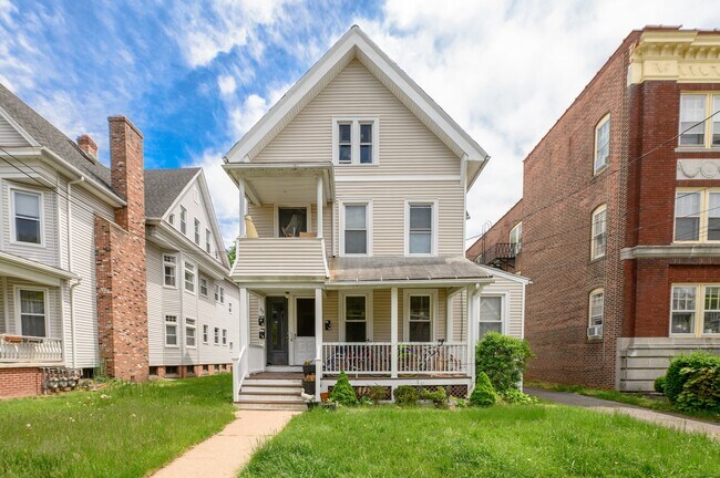 Photo - 751 Orange St Apartment Unit 2nd floor