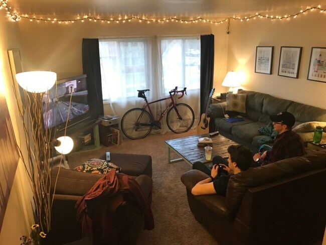 Photo - Carriage Hill Apartments - 1161