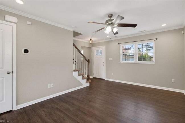 Photo - 3016 Aaron Dr