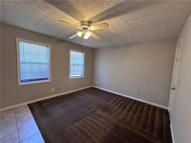 Photo - 502 Oakwood Ct