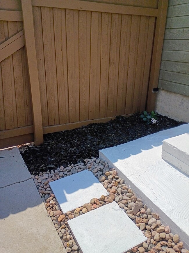 Photo - 5070 Fenwood Dr Unit Zoii's