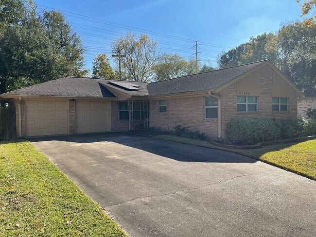 Photo - 11303 Greenwillow Dr