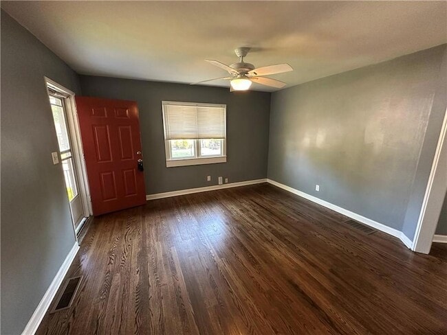 Photo - 296 Murray Hill Ave NE