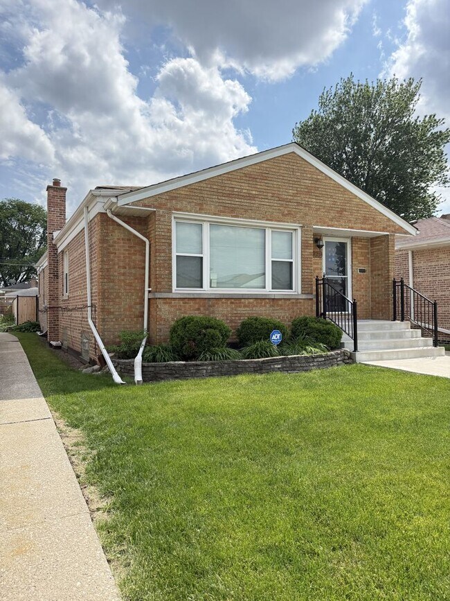 3725 W 80th St