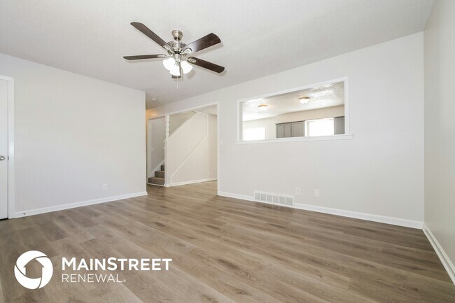 Photo - 403 E 9th St