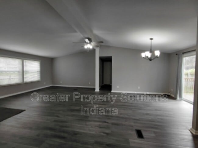 Photo - 2870 Vigo St