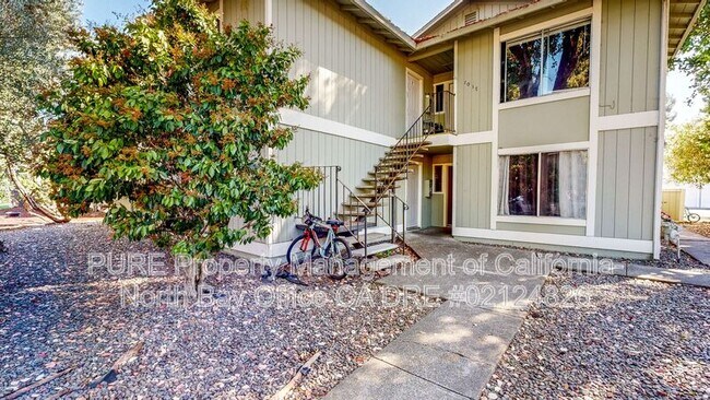 Photo - 1017 Civic Center Dr Unidad A