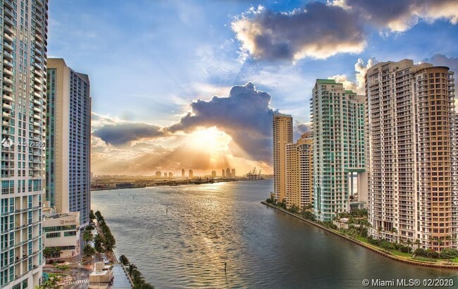 Photo - 200 Biscayne Blvd Way Condo Unit 3205