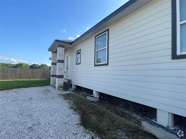 Building Photo - 884 Rd 3550 Unit 5 Rental