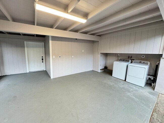 Photo - 1418-K Unidad Upper