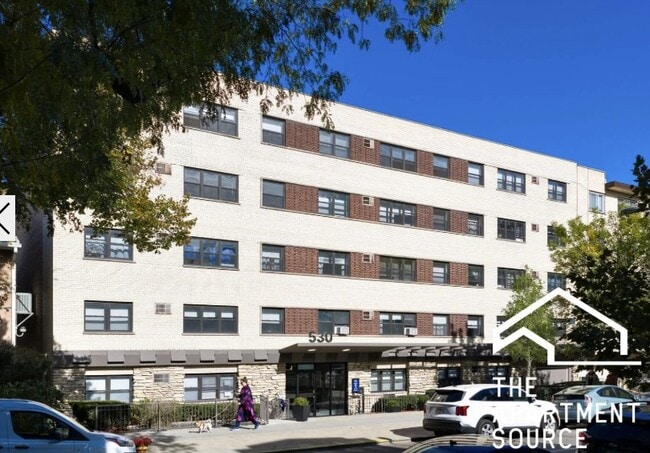 Photo - 530 W Aldine Ave Unit 2