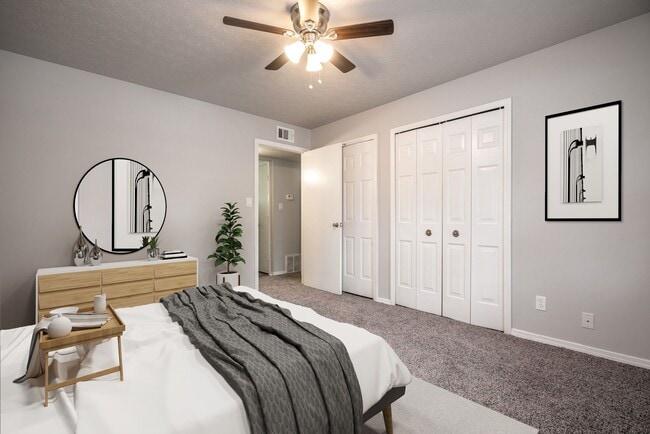 Courtyard Apartments