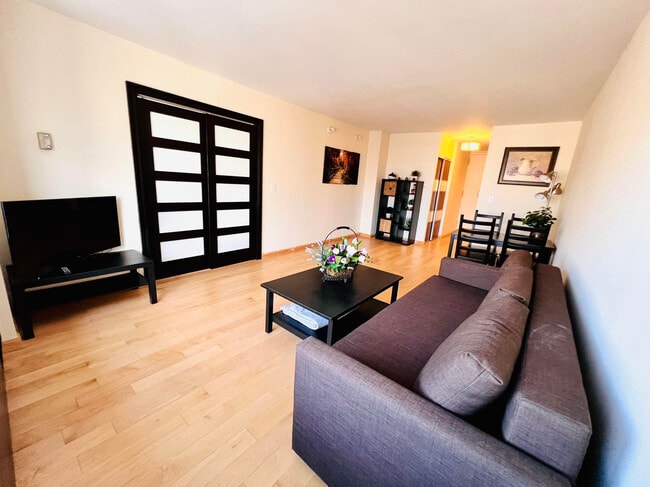 Photo - 20 W 64th St Unit 28M