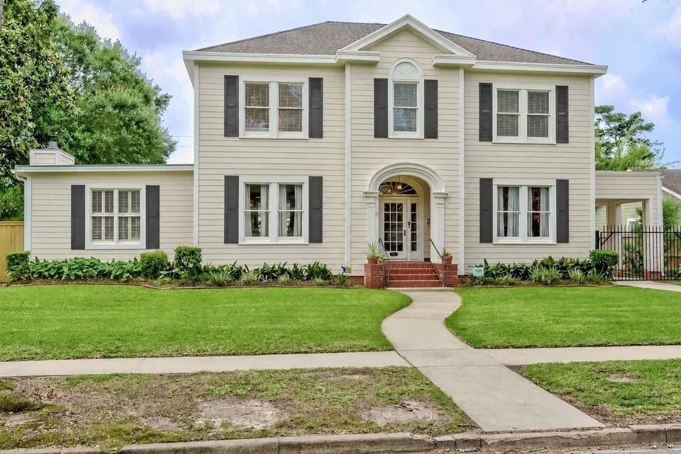 Photo - 2425 Ashley St