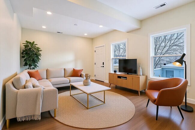 Photo - 4019 N Tripp Ave