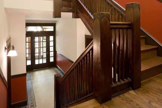 Building Lobby - 5111 S. Kimbark Avenue