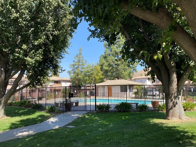 Photo - One Bedroom Apartment near UCR