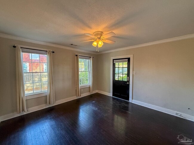 Photo - 1970 W Romana St