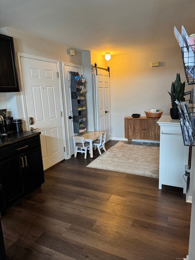 Photo - 31 High St Unidad APT 2-2B