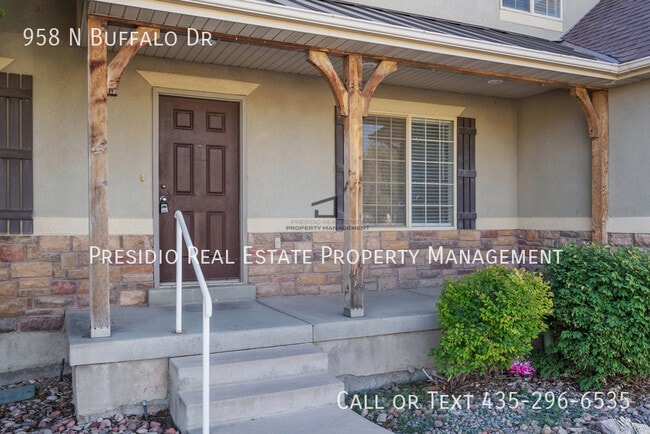 Photo - 958 N Buffalo Dr