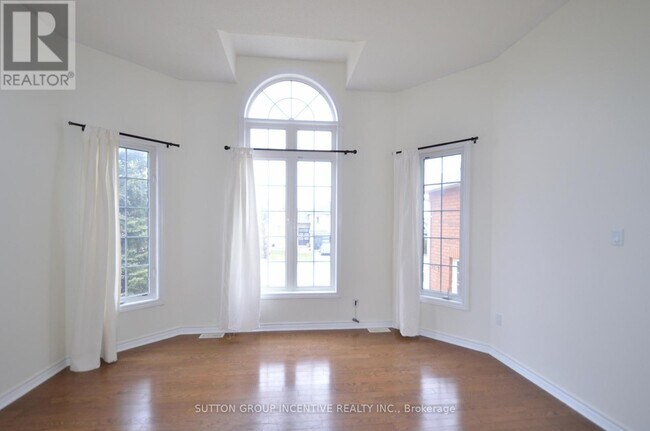 Photo - 58 Bloxham Pl