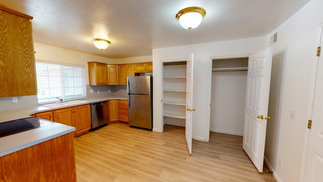Photo - 370 E 1420 S Unit 358