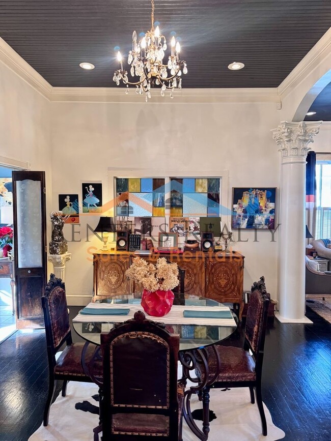 Photo - Historic Charm Meets Artistic Luxury in the Heart of Old Town Huntsville