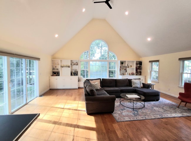 Photo - 6 Rockwood Ln