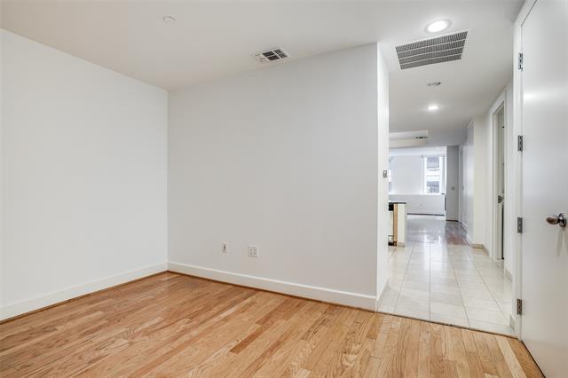 Photo - 1505 Elm St Unidad 202